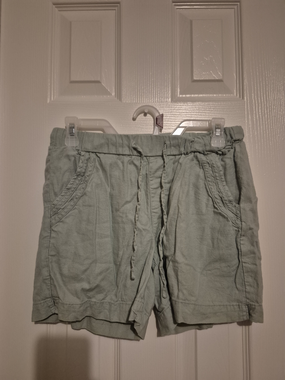 Women's Light Sage Drawstring Linen-Blend Shorts